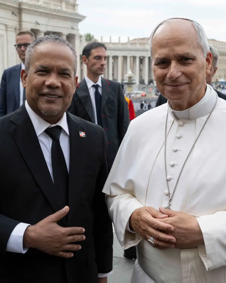 ¡Una ‘Vaina’ Histórica! Héctor Acosta ‘El Torito’ Con el Papa León XIV en el Vaticano Hector Acosta El Torito Con el Papa Leon XIV en el Vaticano