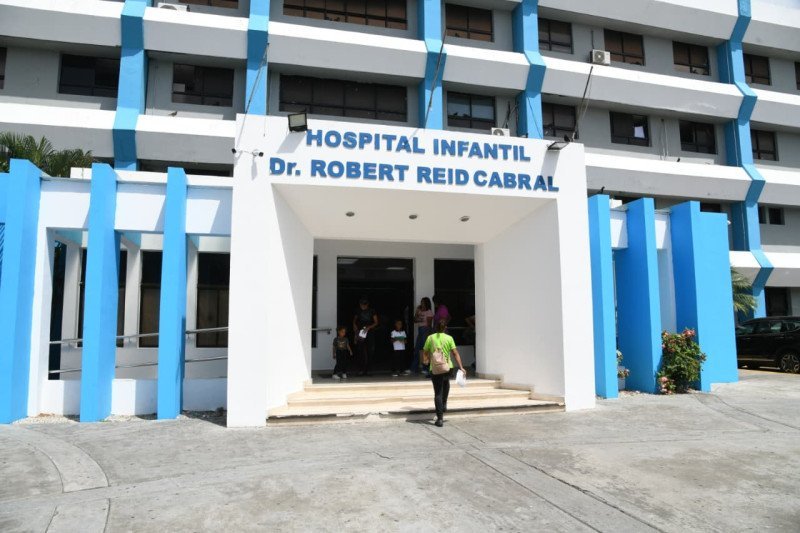 Apagón en el Robert Reid Cabral por Avería de Edesur