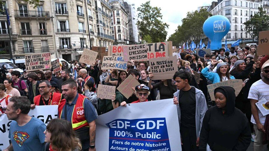 ¡Qué ‘Lío’! El ‘Relajo’ en Francia: Protestas contra el Aumento del Costo de la Vida Desatan Saqueos y Destrozos El Relajo en Francia: Protestas contra el Aumento del Costo de la Vida Desatan Saqueos y Destrozos