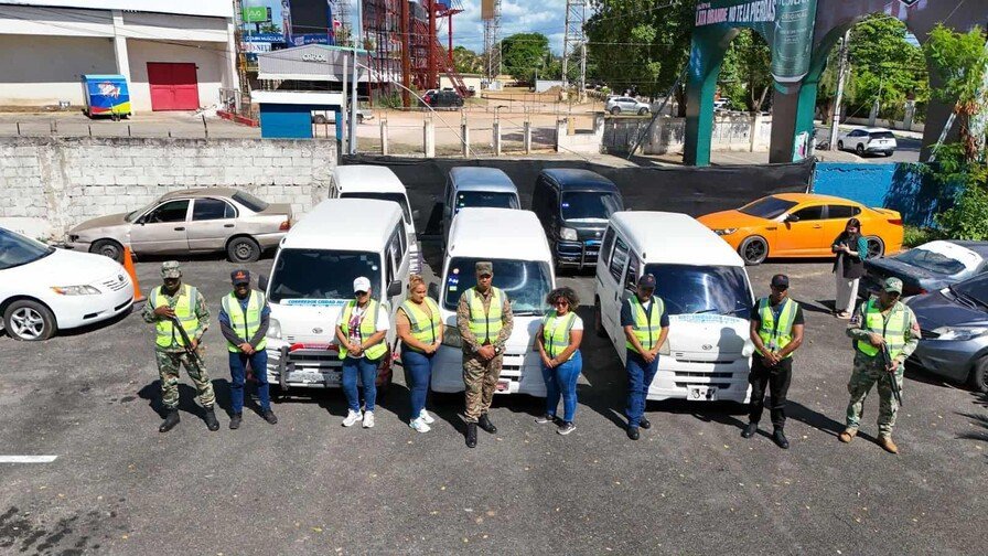 ¡Se Acabó el ‘Relajo’! El Intrant Pone un Freno a las Irregularidades en Ciudad Juan Bosch El Intrant Pone un Freno a las Irregularidades en Ciudad Juan Bosch