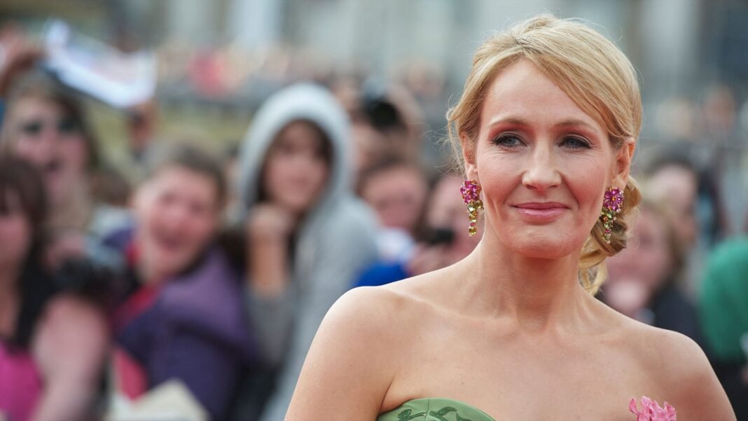 Bacano el Documental de J.K. Rowling J.K. Rowling Docuseries Set at BBC