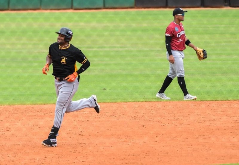 Águilas Cibaeñas: ¡Un ‘coro’ de palos que se pone ‘jevi’ en pretemporada! Aguilas Cibaeñas: Un coro de palos que se pone fuerte en pretemporada