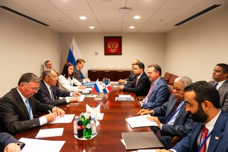 Cancilleria da seguimiento a dominicanos en conflicto en Rusia