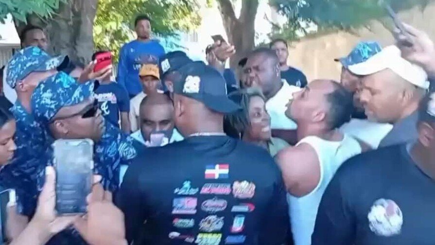 ¡Un lío ‘bacano’! Diputada Millys Martínez Esposada en Elías Piña Un lio bacano: Diputada Millys Martinez Esposada en Elias Pina