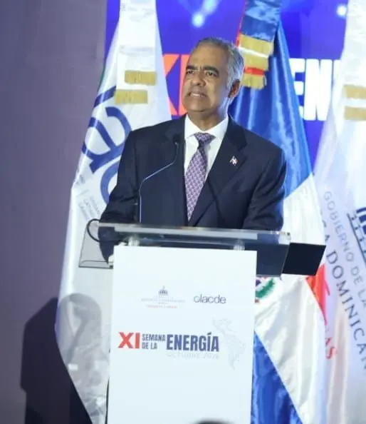 La ‘Vaina’ de la Energía en RD: Menos Petróleo, Más Futuro ¡Chulo! La Energía en República Dominicana: Menos Petróleo, Más Futuro Prometedor