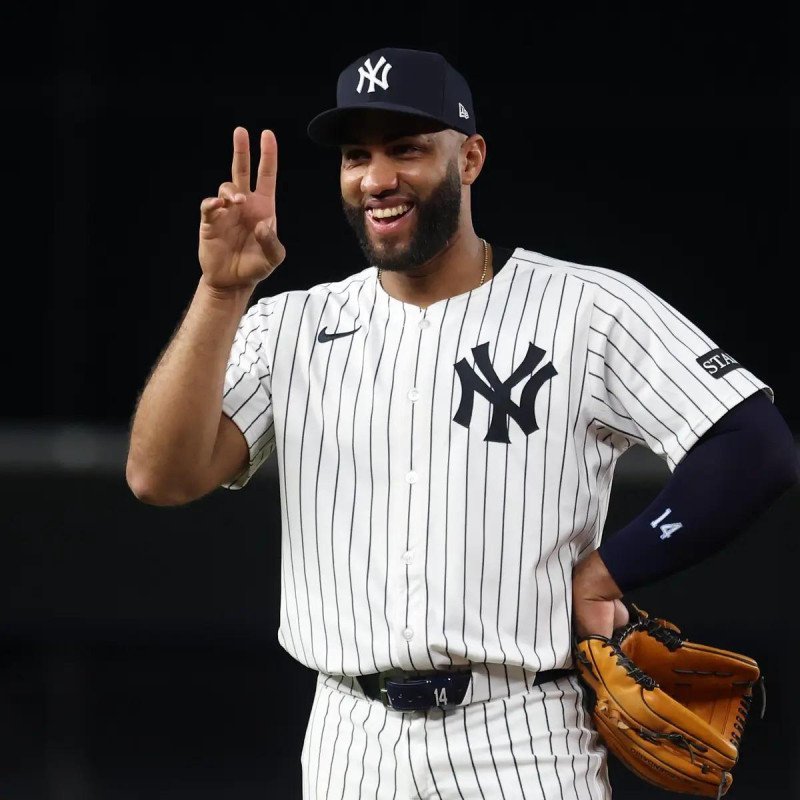 Leones del Escogido sueltan un ‘bombazo’: ¡Amed Rosario se viste de rojo! Leones del Escogido sueltan un bombazo Amed Rosario se viste de rojo
