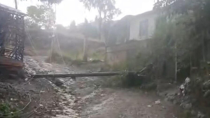 Tireo en Aprietos: ¡La vaina está fuerte con las lluvias! Tireo en Aprietos por lluvias y aislamiento de comunidades