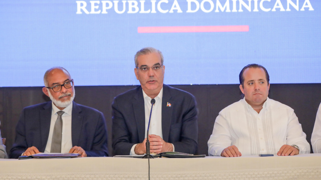 Los Cuartos Vuelven al Barrio! Corrupcion: RD$2,232 Millones para el Deporte Dominicano