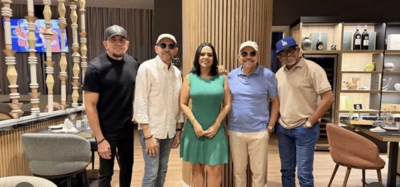 ¡Los Hermanos Rosario se van de ‘coro’ internacional para reventar el mundo! Los Hermanos Rosario buscan expansión internacional