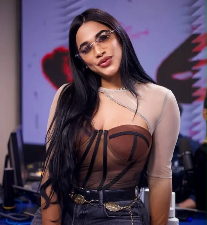 ¡Luchy DR le mete ‘fuego’ al merengue con ‘La Domi Mami’ y un coro ‘íntimo’! Luchy DR le mete fuego al merengue con La Domi Mami y un coro íntimo