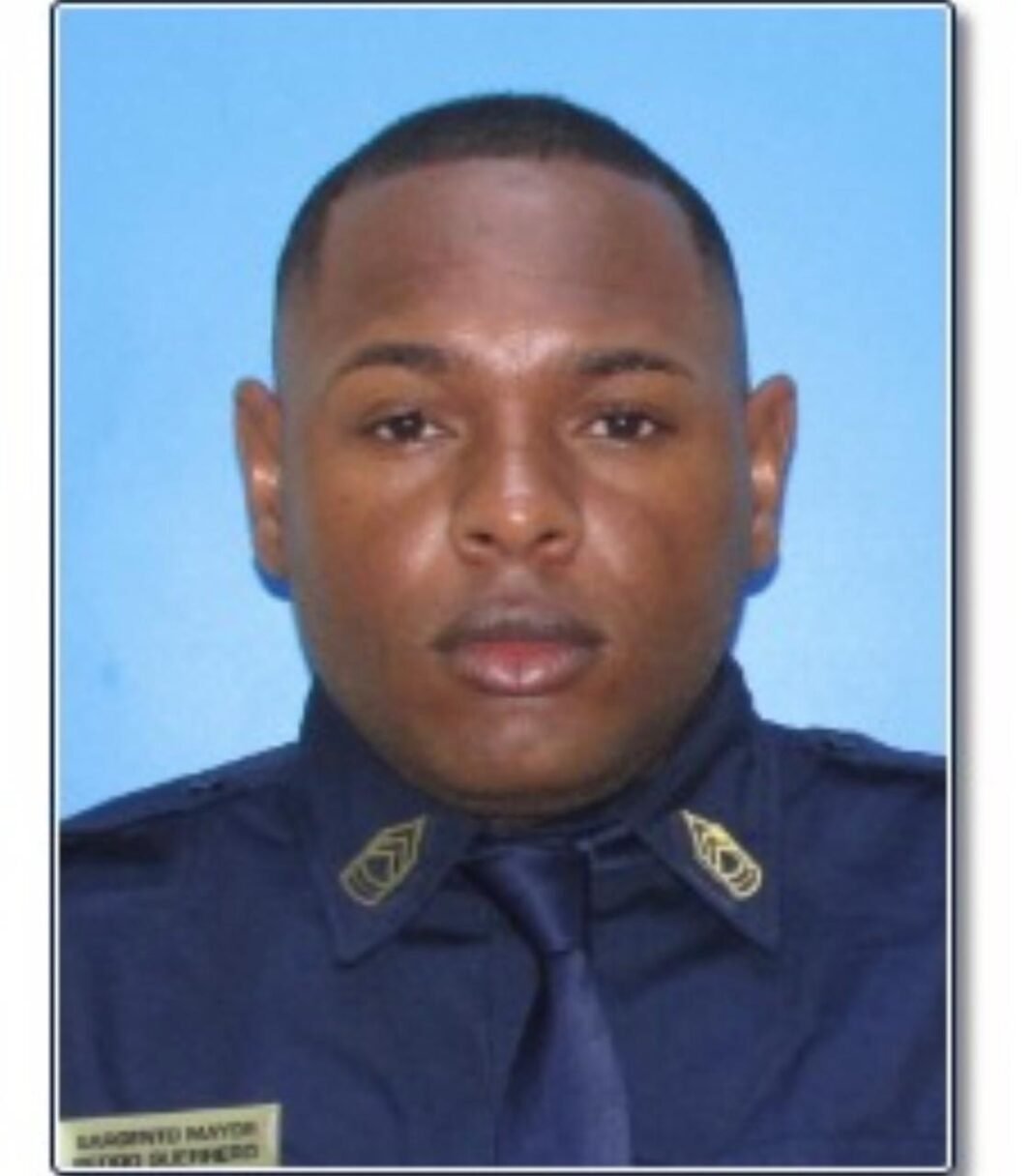 ¡Tremenda ‘Vaina’! Asesinan Sargento de la Policía en Santo Domingo Norte y le Roban el Arma Asesinan Sargento de la Policía en Santo Domingo Norte y le Roban el Arma