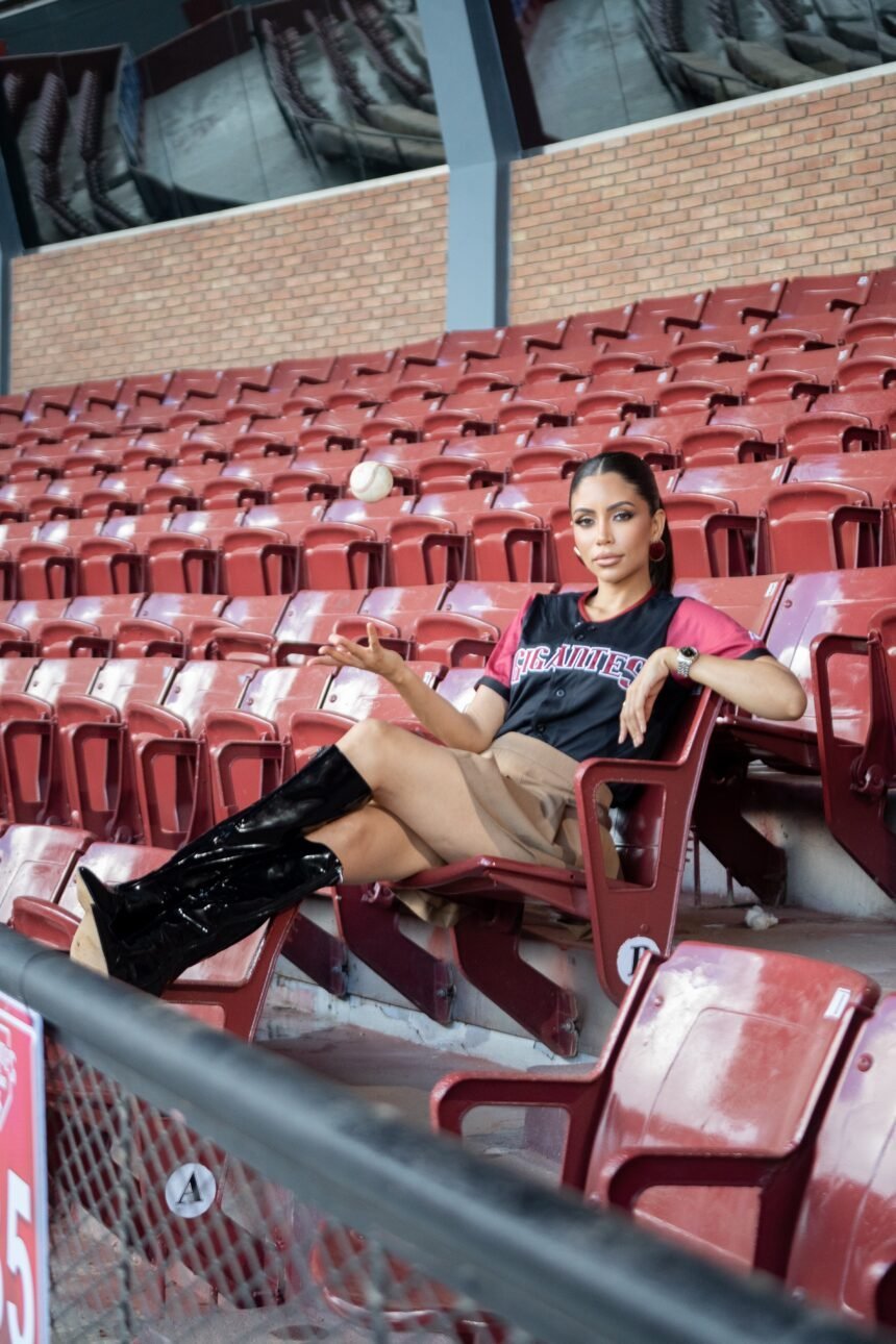 Melissa Santos: ¡La ‘Tiguerita’ que Ahora Anima a los Gigantes del Cibao! Melissa Santos: La Animadora de los Gigantes del Cibao