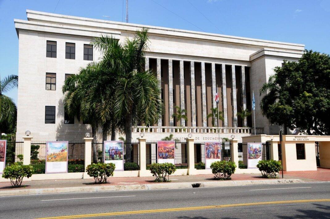 ¡La vaina del tiempo! Educación mantiene suspensión de docencia en zonas de alerta Educación mantiene suspensión de docencia en zonas de alerta