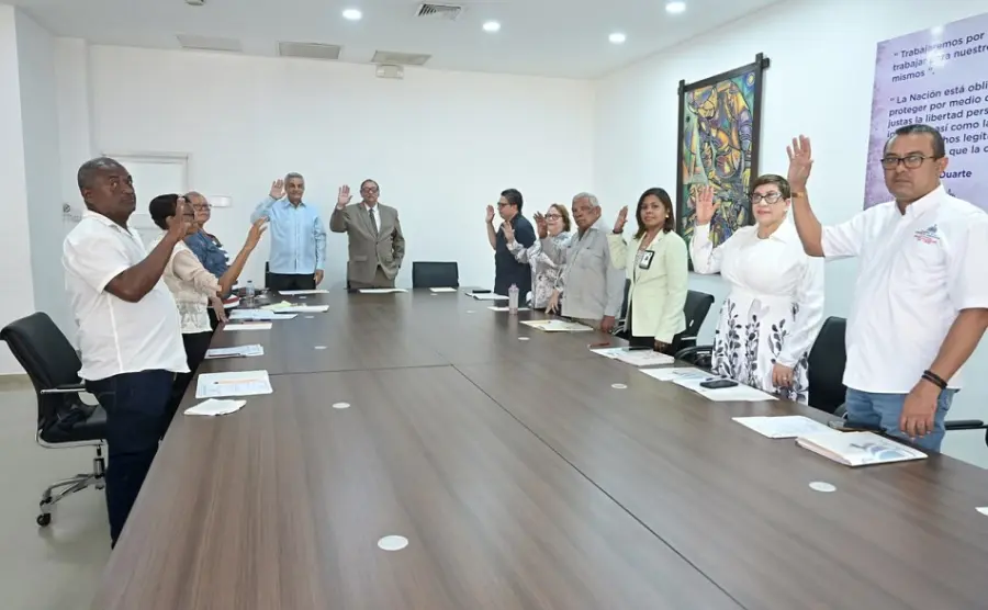 Que pasa un viaje de sueldo! Alza salarial del 25% para operadores agrícolas