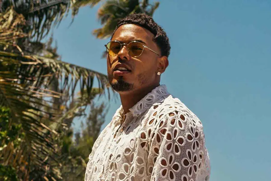 Myke Towers lanza Te Imagino un exito retro-urbano