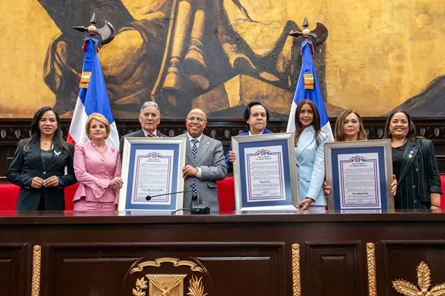 Diputados homenajean a Nini Caffaro, Leonel Lirio y Janina Rosado