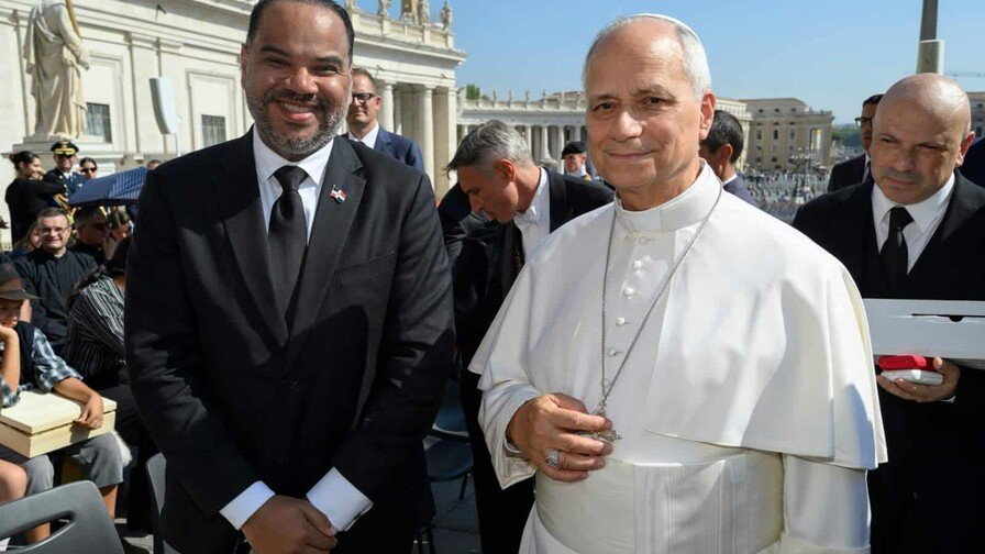 La ‘vaina’ es seria: Pablo Ulloa invita al Papa León XIV a visitar República Dominicana Pablo Ulloa invita al Papa Leon XIV a visitar Republica Dominicana