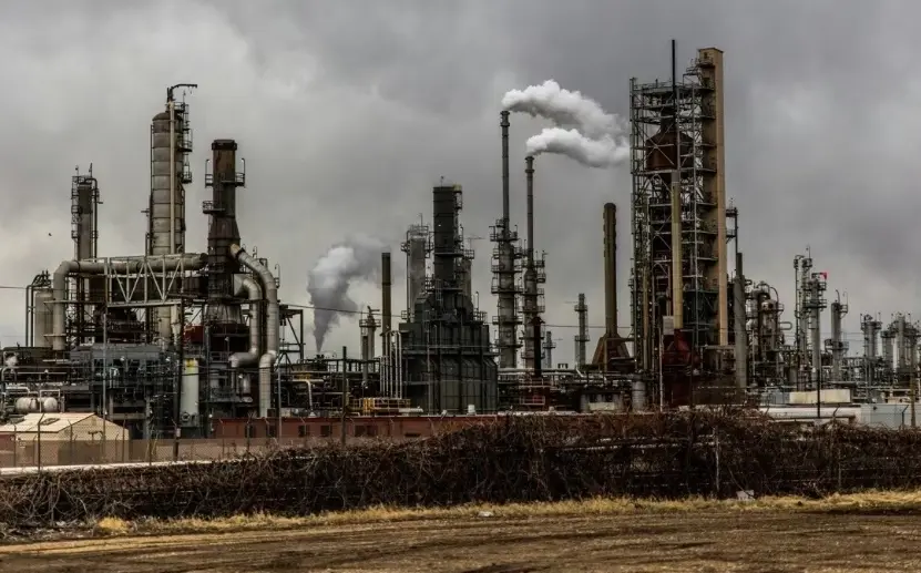 El ‘Chuleo’ del Petróleo de Texas: Sube como la Espuma por Tensiones Globales El Petróleo de Texas: Sube como la Espuma por Tensiones Globales