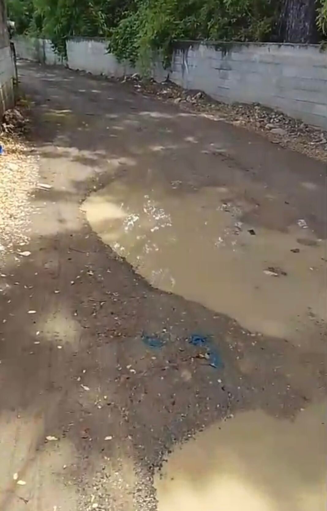 ¡Un Coro en Villa Champions! Residentes Claman por Calles Duras en Jacagua Residentes de Villa Champions Claman por Calles Deterioradas en Jacagua