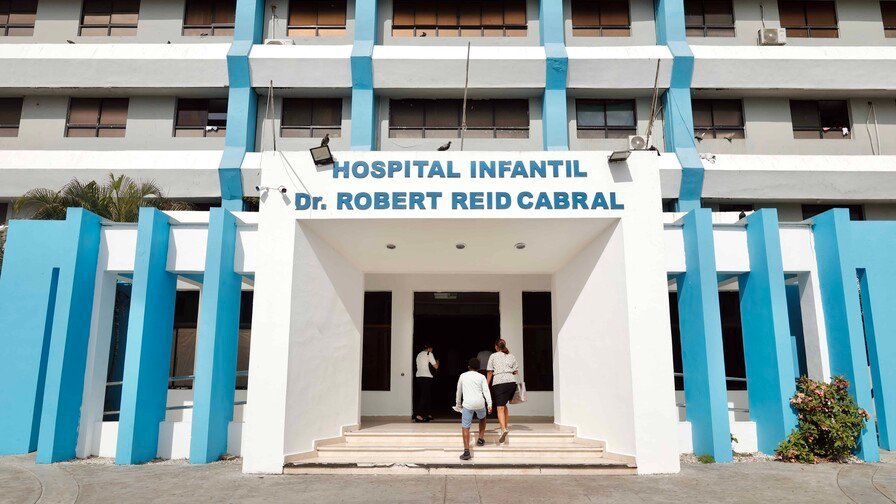 ¡Qué alivio, mi gente! El Robert Reid Cabral superó la ‘vaina’ y volvió con luz Hospital Robert Reid Cabral restablece servicio eléctrico tras avería