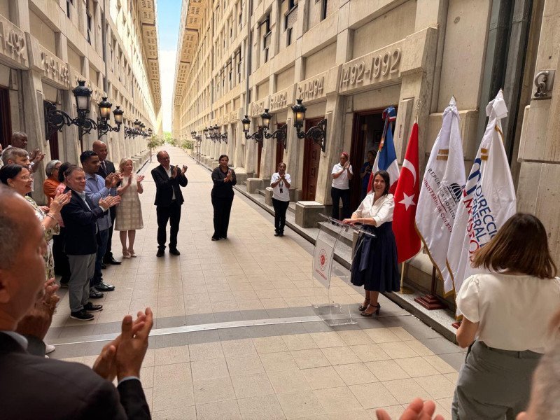 La donación de Turquía que une historias en el Faro a Colón
