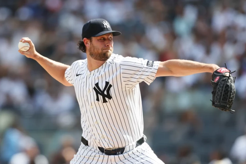 ¡Candela en el Diamante! Yankees y Rays Calientan la Serie Divisional Yankees y Rays Calientan la Serie Divisional