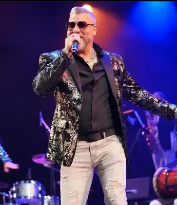 ‘El Que Madruga’: Zavier, Dahian y Lennox le Dan un ‘Flow’ ‘Jeque’ al Merengue El Que Madruga: Zavier, Dahian y Lennox le Dan un Flow Jeque al Merengue